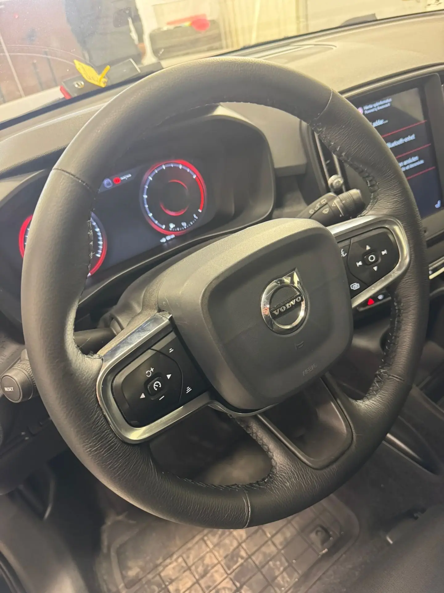 Omklädd bilinteriör utförd av AutoXtra i Uppsala, exempel 14